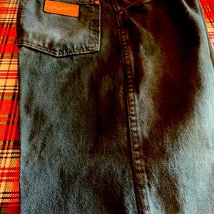 Men’s dark green wrangler jeans